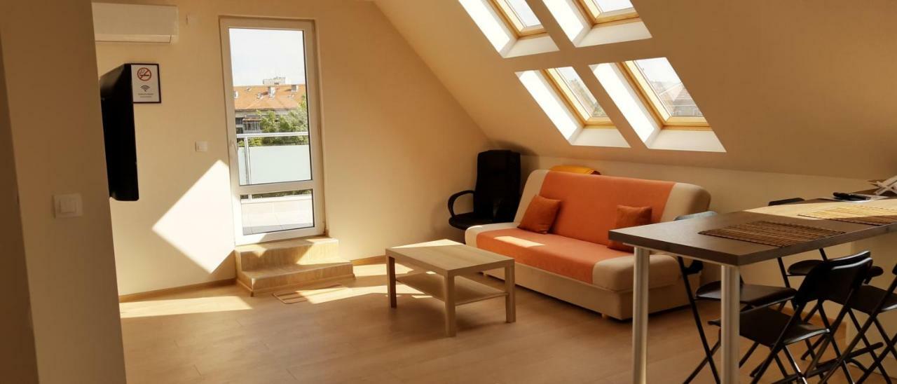 Sky Blue Danube Apartment Ruse Bagian luar foto